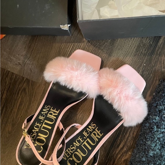 Versace jeans couture heels - Picture 2 of 5